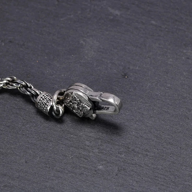 Pulseira de Corda Trançada em Prata Esterlina 925 Real – Joia com Mantra Budista Tibetano de Seis Palavras e Vajra Gravado