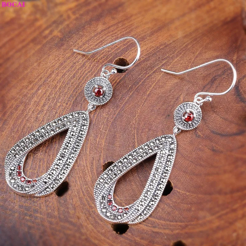 Brinco de Prata Esterlina Thai Garnet Marcasite